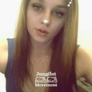 Meet your Posher, Caitlin